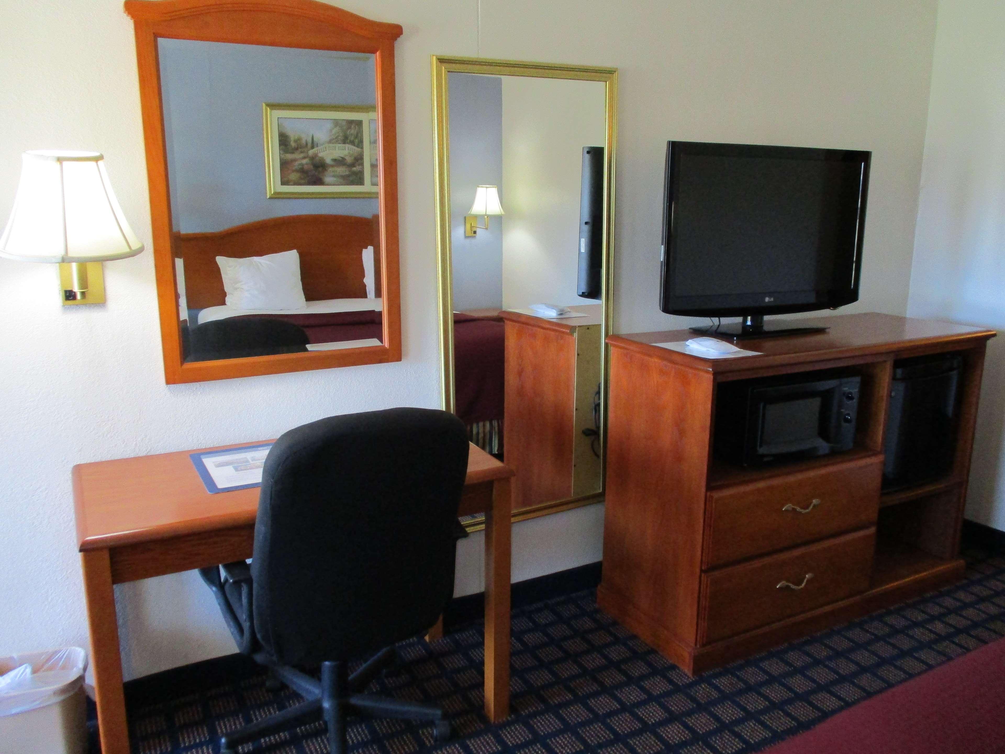 Best Western Palestine Inn Buitenkant foto
