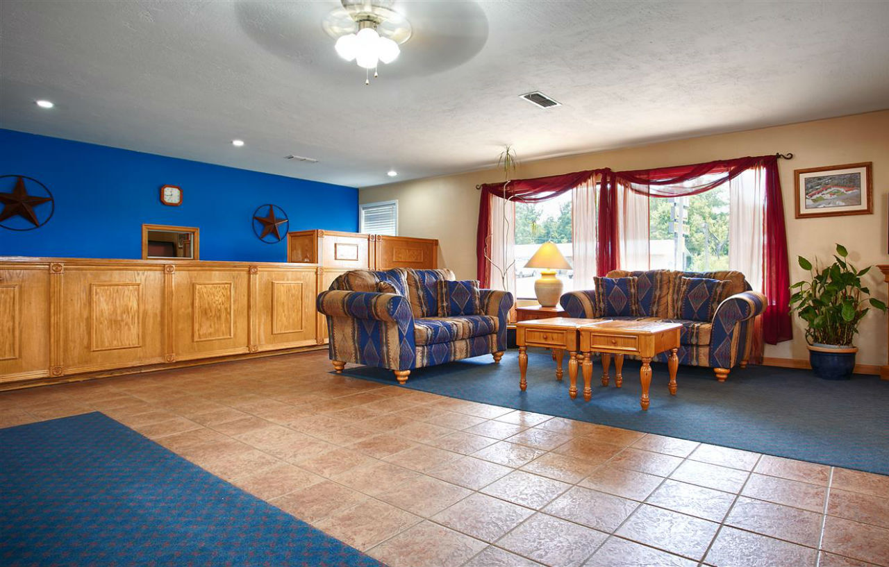 Best Western Palestine Inn Buitenkant foto